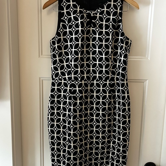 Chapter One retro dress - Picture 4 of 4